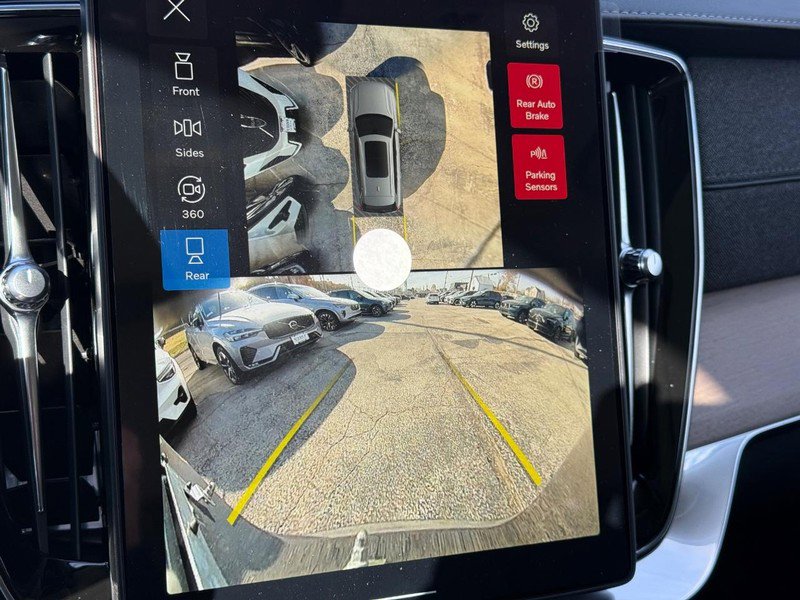 New 2026 Volvo XC90 B6 Plus w/ Protection Package AWD/4WD image 16