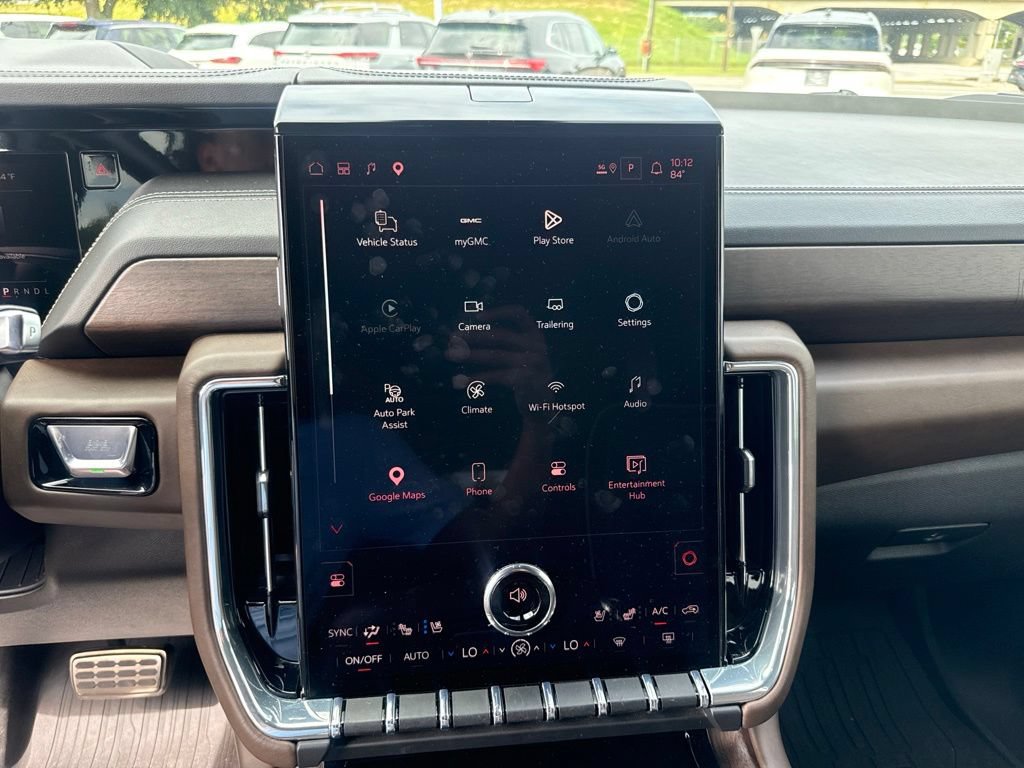Used 2025 GMC Yukon XL Denali Ultimate AWD/4WD image 19