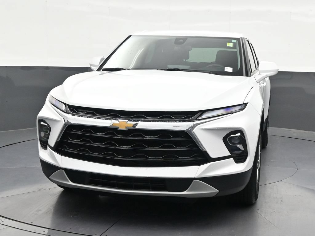 Used 2024 Chevrolet Blazer LT FWD image 9