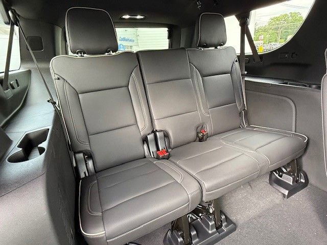New 2025 Chevrolet Suburban Premier image 15