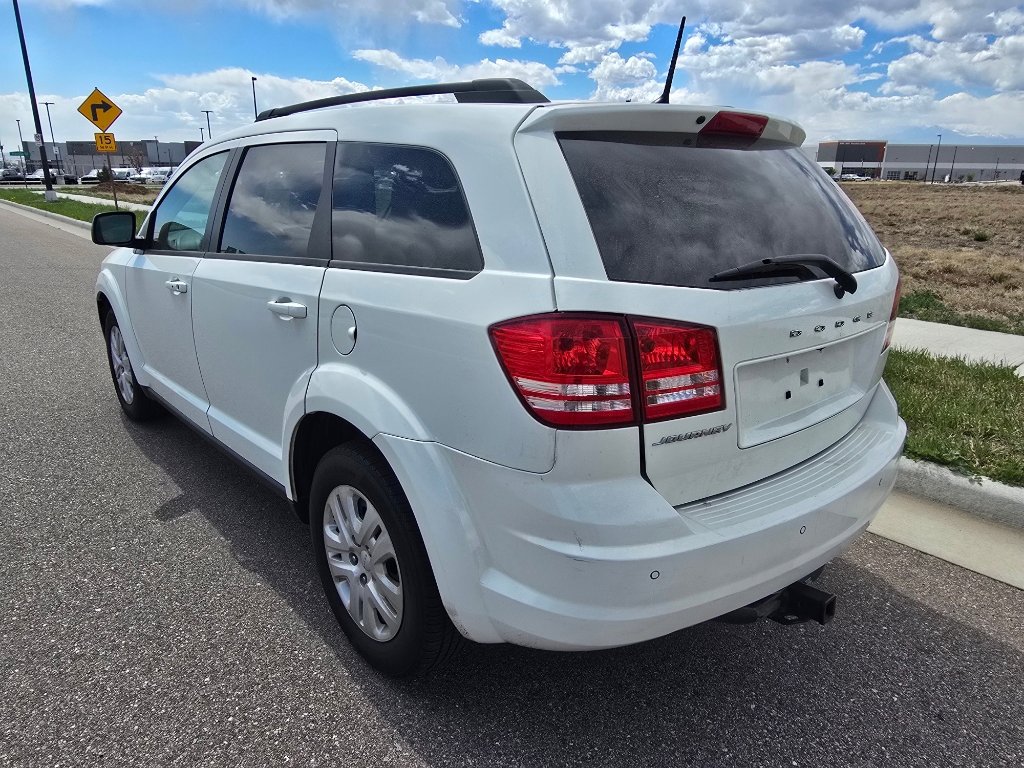 Used 2020 Dodge Journey SE image 3