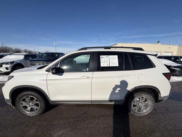 Used 2024 Honda Passport TrailSport image 4