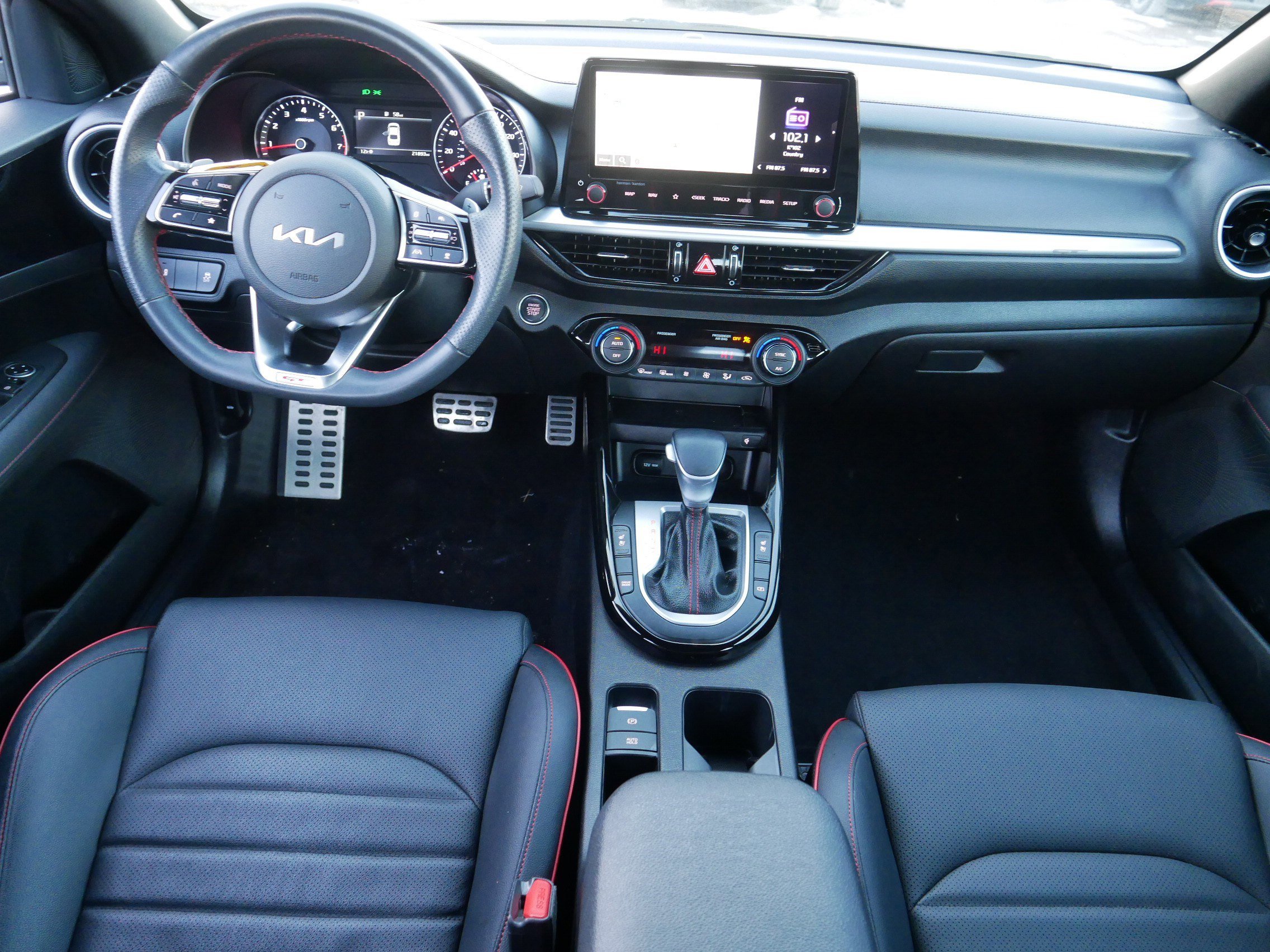 Certified 2023 Kia Forte GT w/ GT2 Package image 10