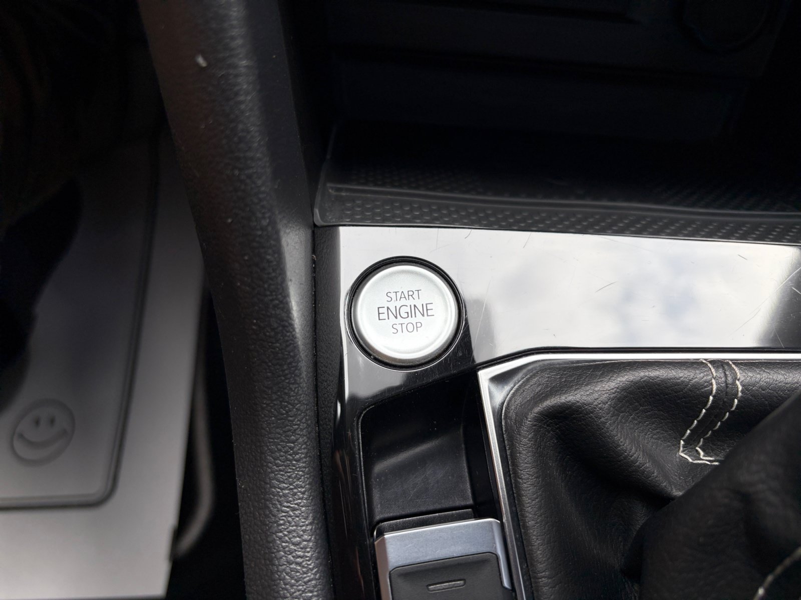 Certified 2023 Volkswagen Taos SEL AWD/4WD image 30