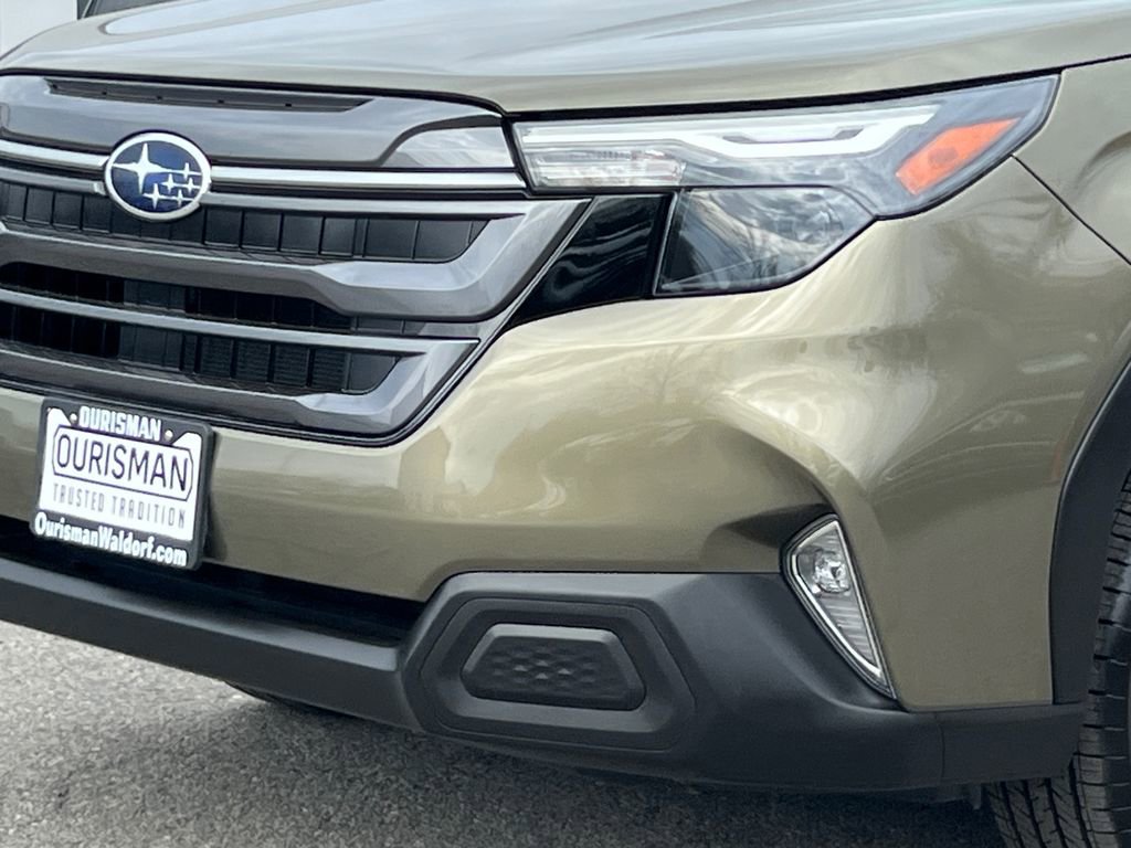 Certified 2025 Subaru Forester Premium image 9