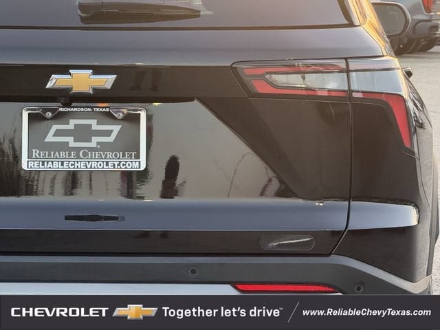 Used 2025 Chevrolet Equinox LT FWD image 8