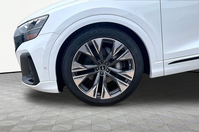 New 2026 Audi Q8 Premium Plus AWD/4WD image 8