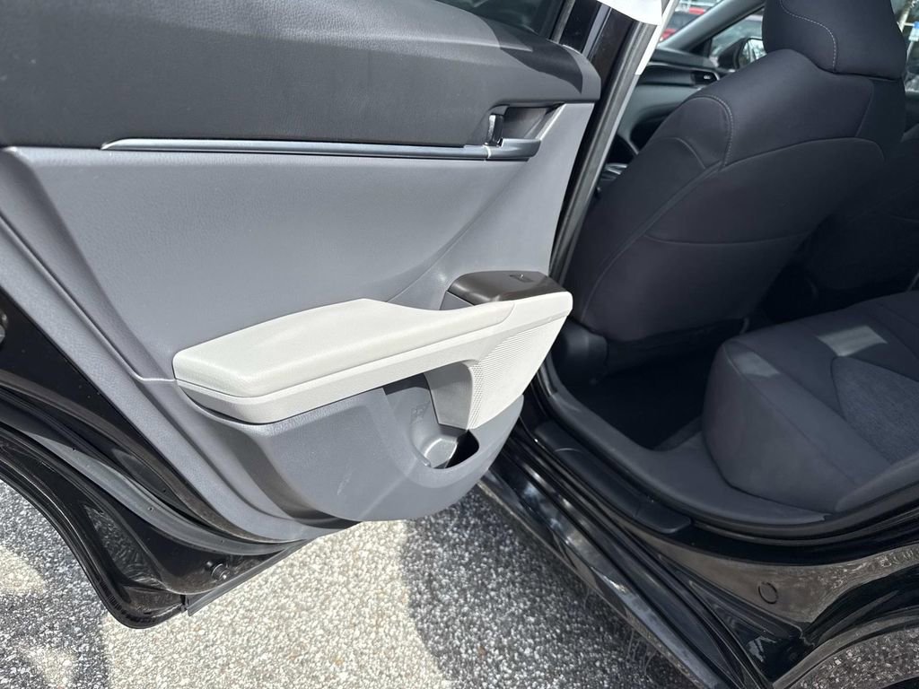Used 2024 Toyota Camry LE image 12
