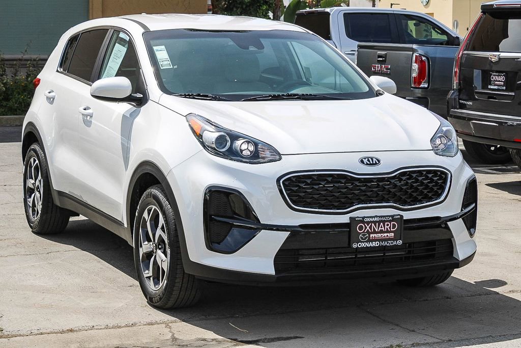 Used 2022 Kia Sportage LX image 3