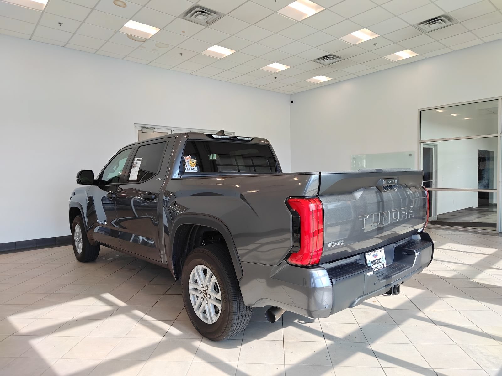 Used 2024 Toyota Tundra SR5 w/ SR5 Convenience Package AWD/4WD image 5