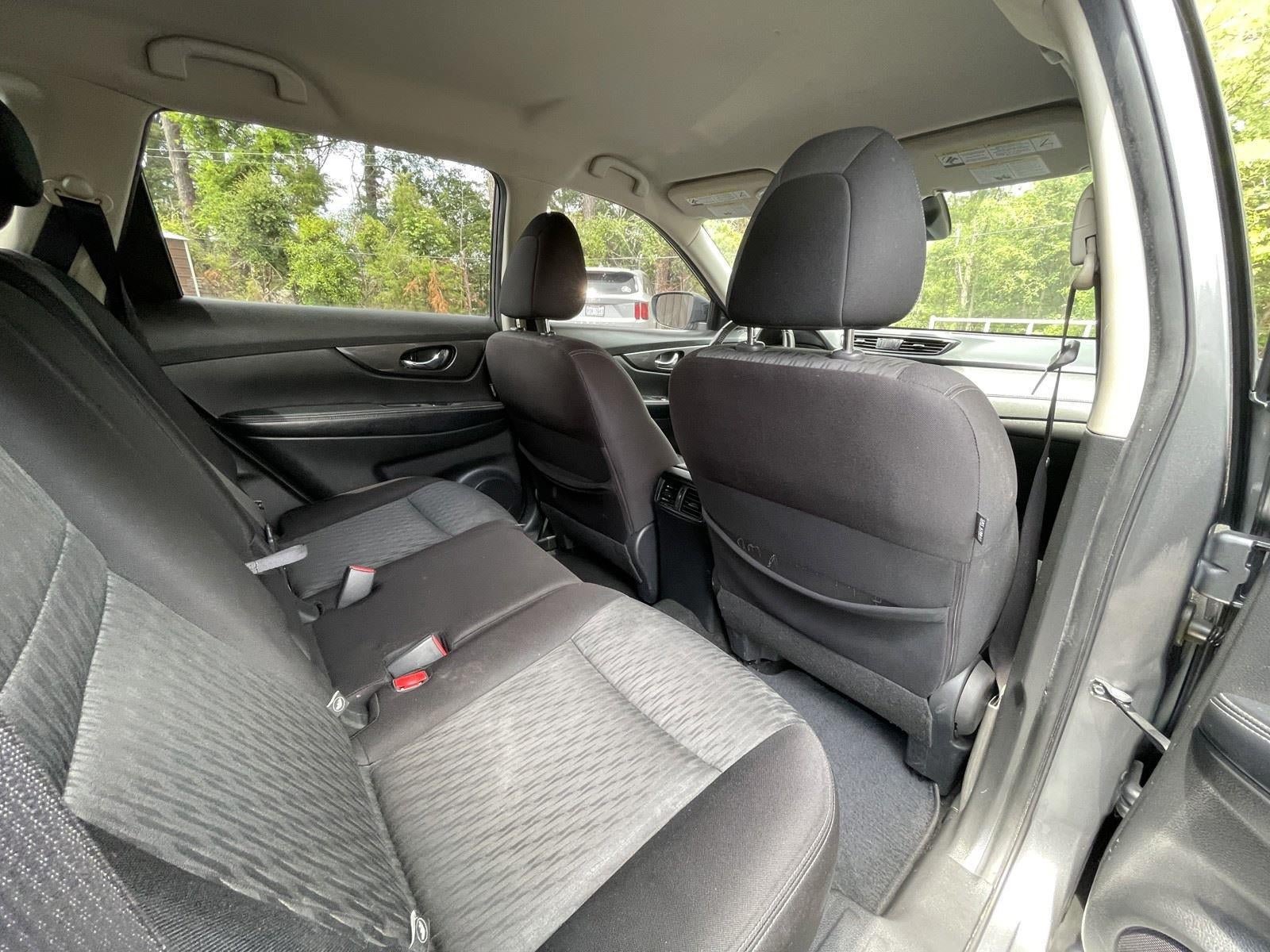 Used 2019 Nissan Rogue SV FWD image 45