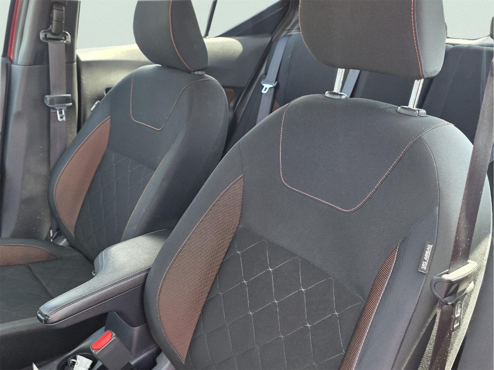 Used 2020 Nissan Kicks SR w/ Exterior Package FWD image 24