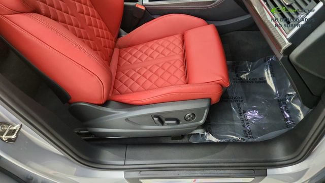 Used 2025 Audi SQ5 Prestige AWD/4WD image 23