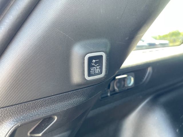 Used 2025 Jeep Grand Cherokee Altitude AWD/4WD image 30