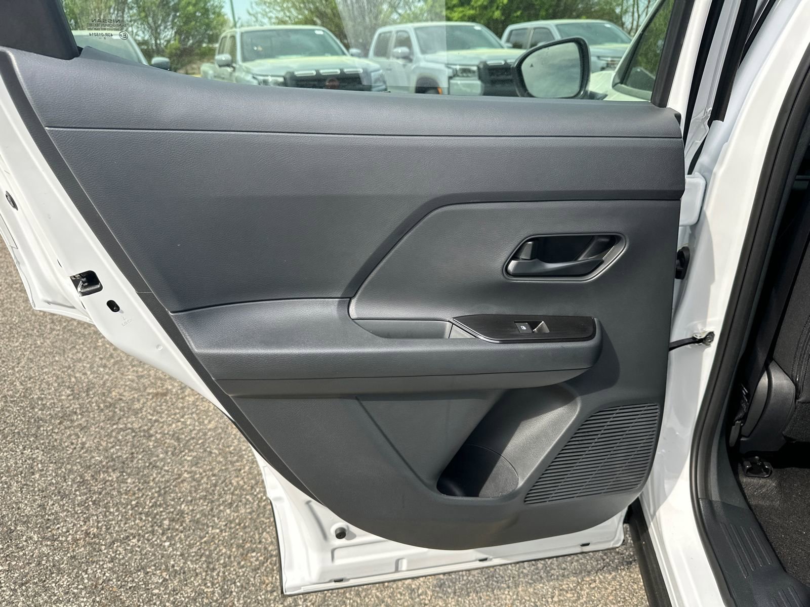New 2026 Nissan Kicks S image 19