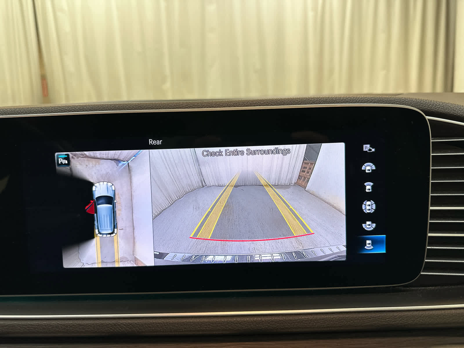 Used 2021 Mercedes-Benz GLE 350 4MATIC image 16