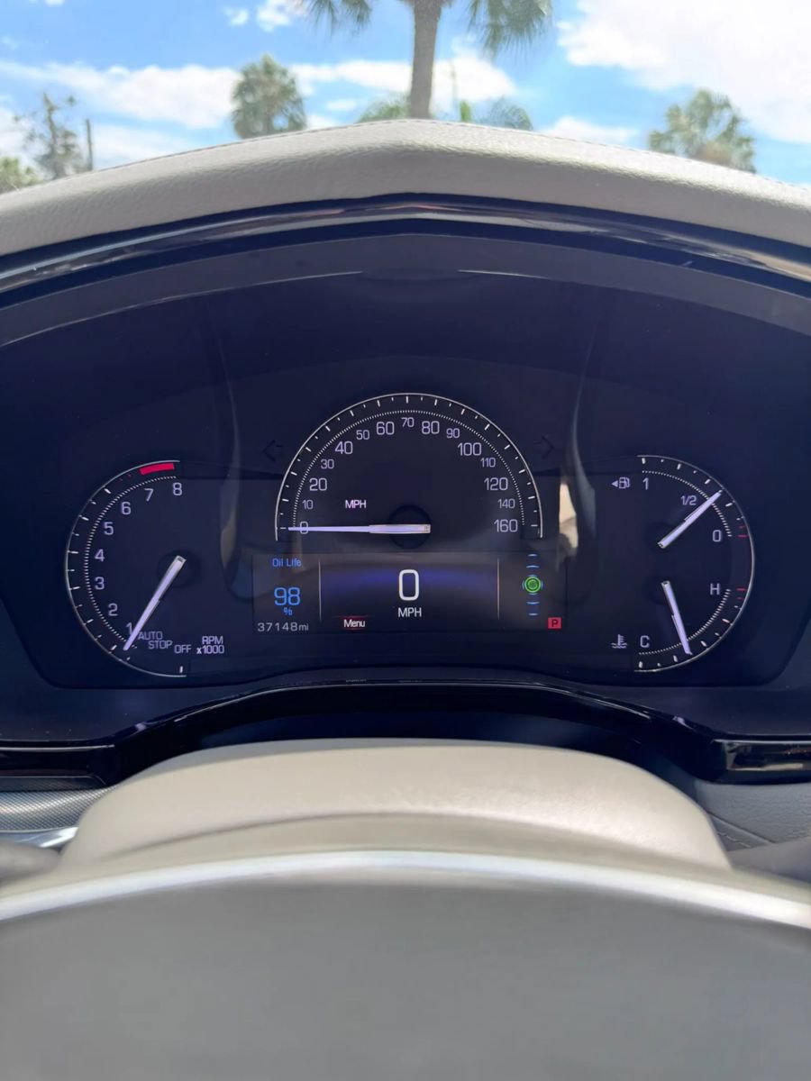 Used 2017 Cadillac XT5 Luxury w/ Driver Awareness Package FWD image 16