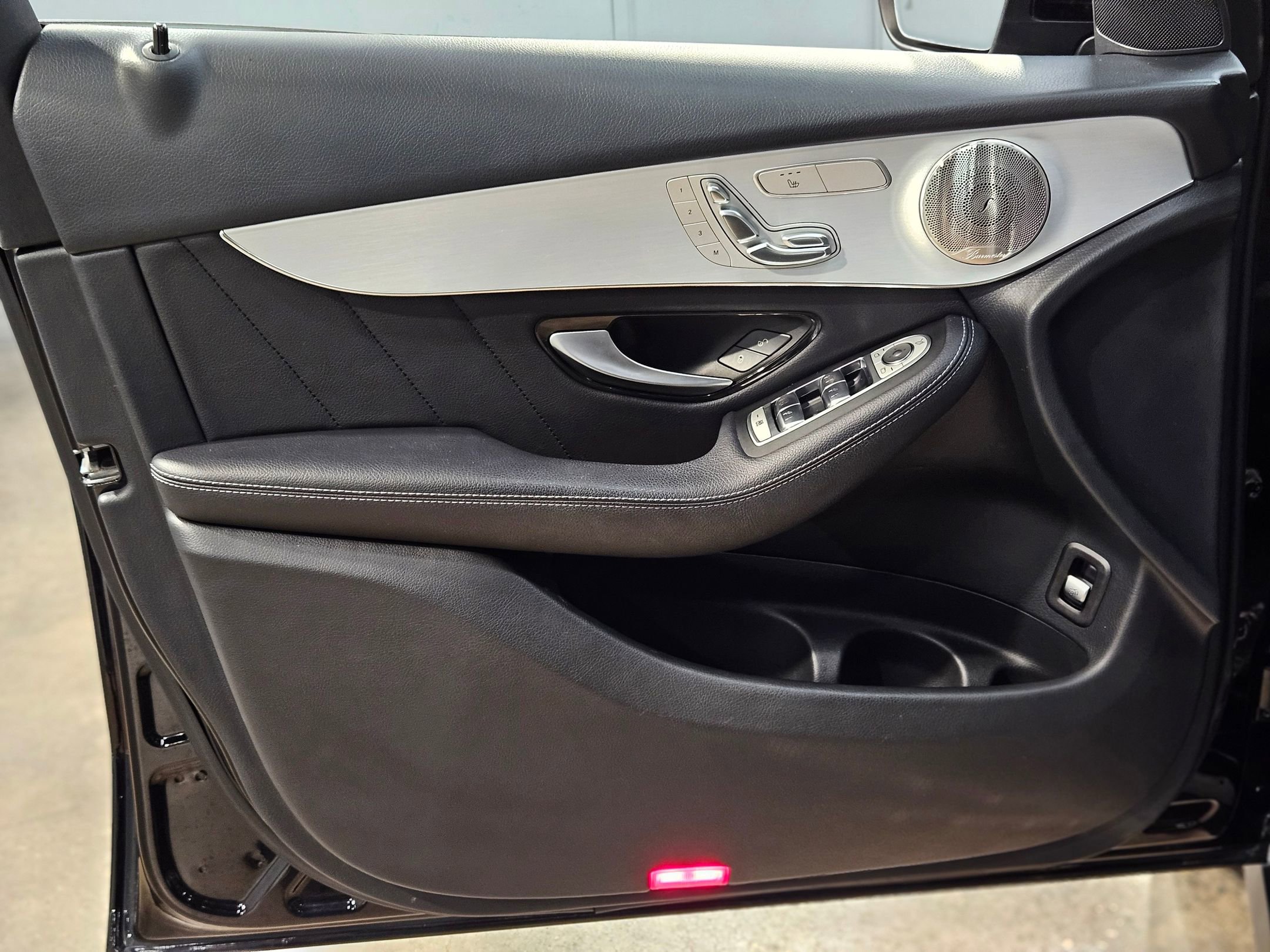 Used 2021 Mercedes-Benz GLC 300 4MATIC Coupe image 20