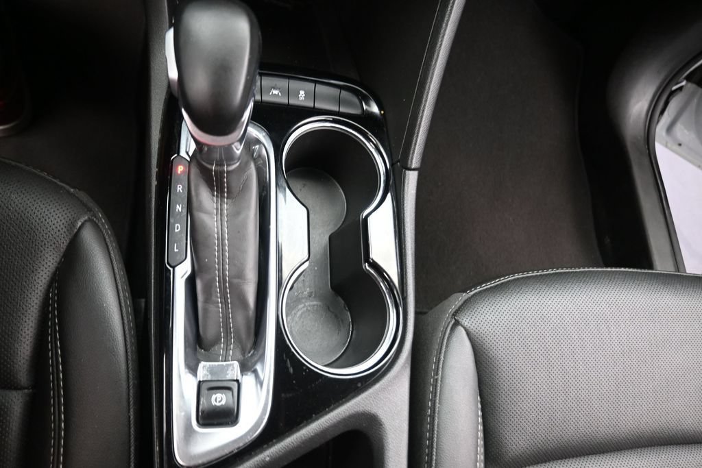 Used 2024 Buick Encore GX Sport Touring FWD image 15