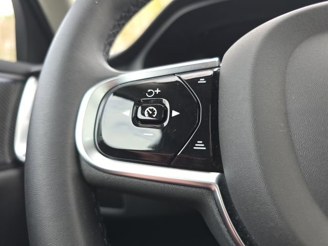 Certified 2024 Volvo S60 B5 Plus w/ Climate Package image 31