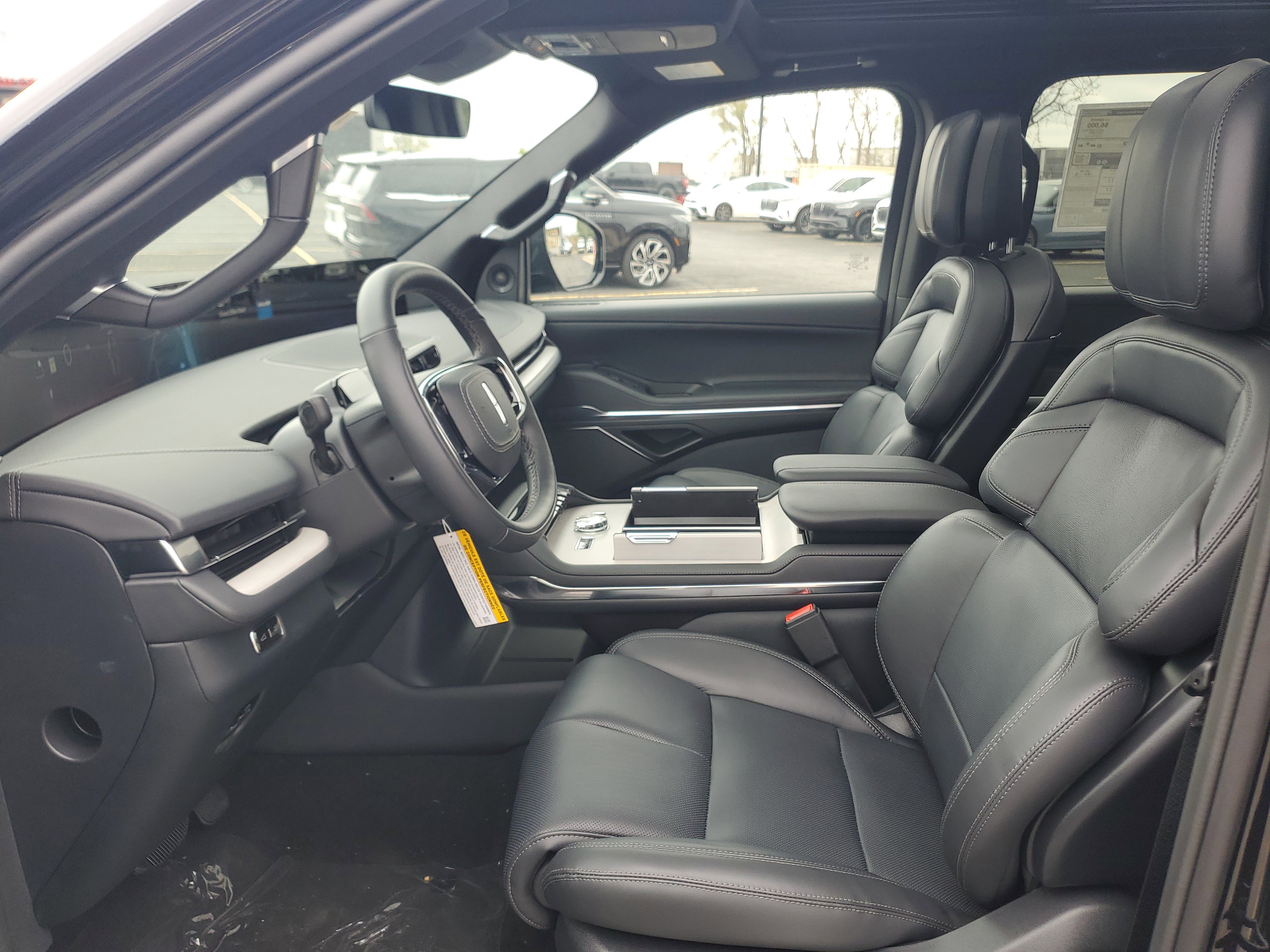 New 2026 Lincoln Navigator Reserve AWD/4WD image 12