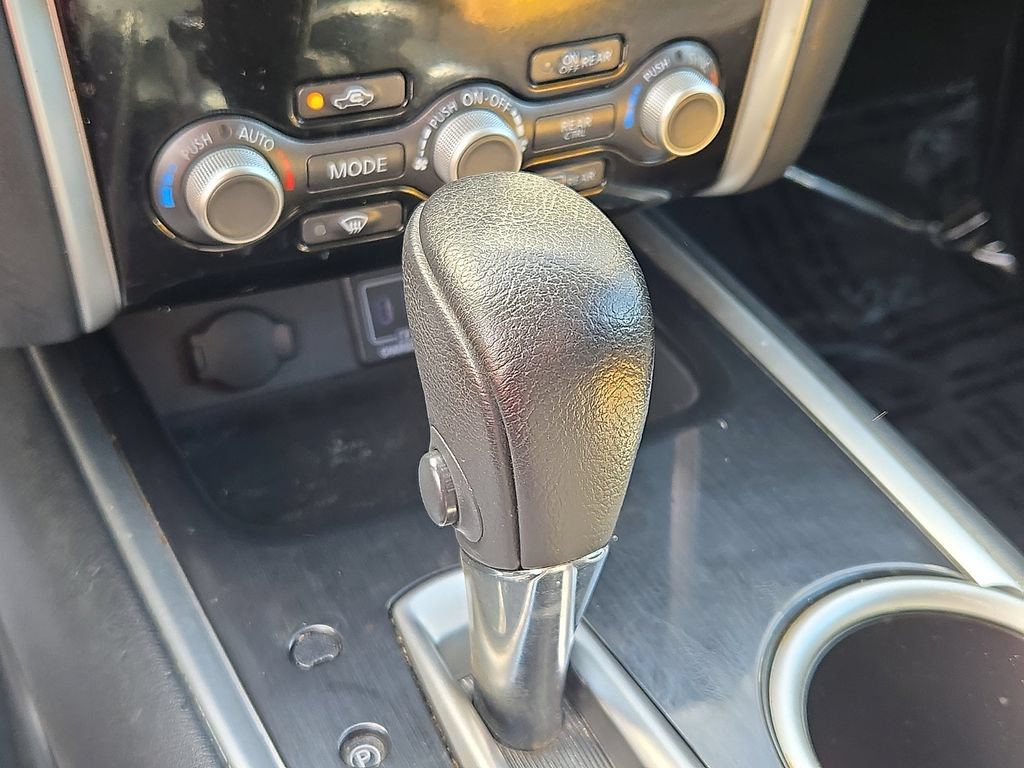 Used 2020 Nissan Pathfinder SV AWD/4WD image 12