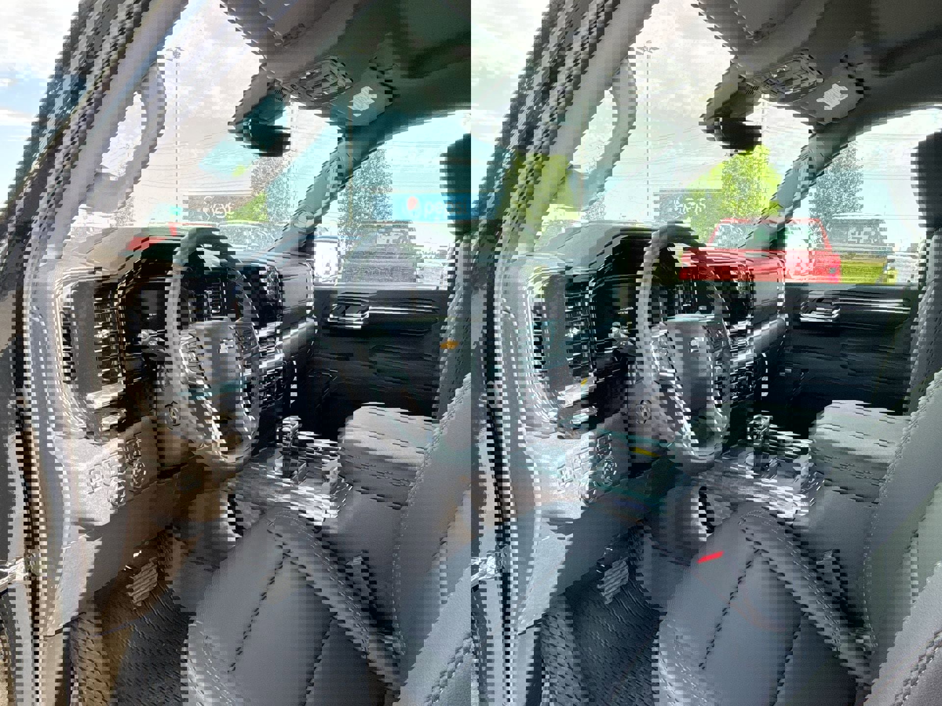 New 2025 Chevrolet Silverado 1500 LTZ w/ Technology Package image 42