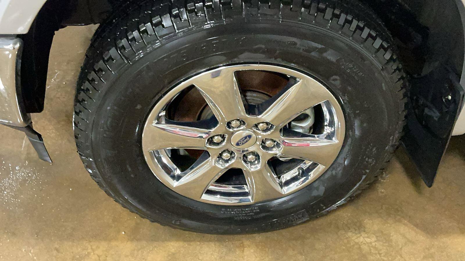 Used 2019 Ford F150 Lariat w/ Equipment Group 502A Luxury image 8