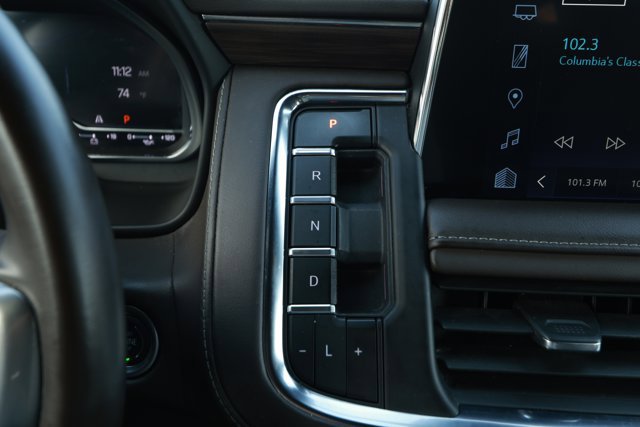 Used 2024 Chevrolet Tahoe LT RWD image 16