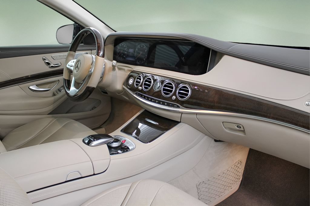 Used 2019 Mercedes-Benz S 450 Sedan image 20