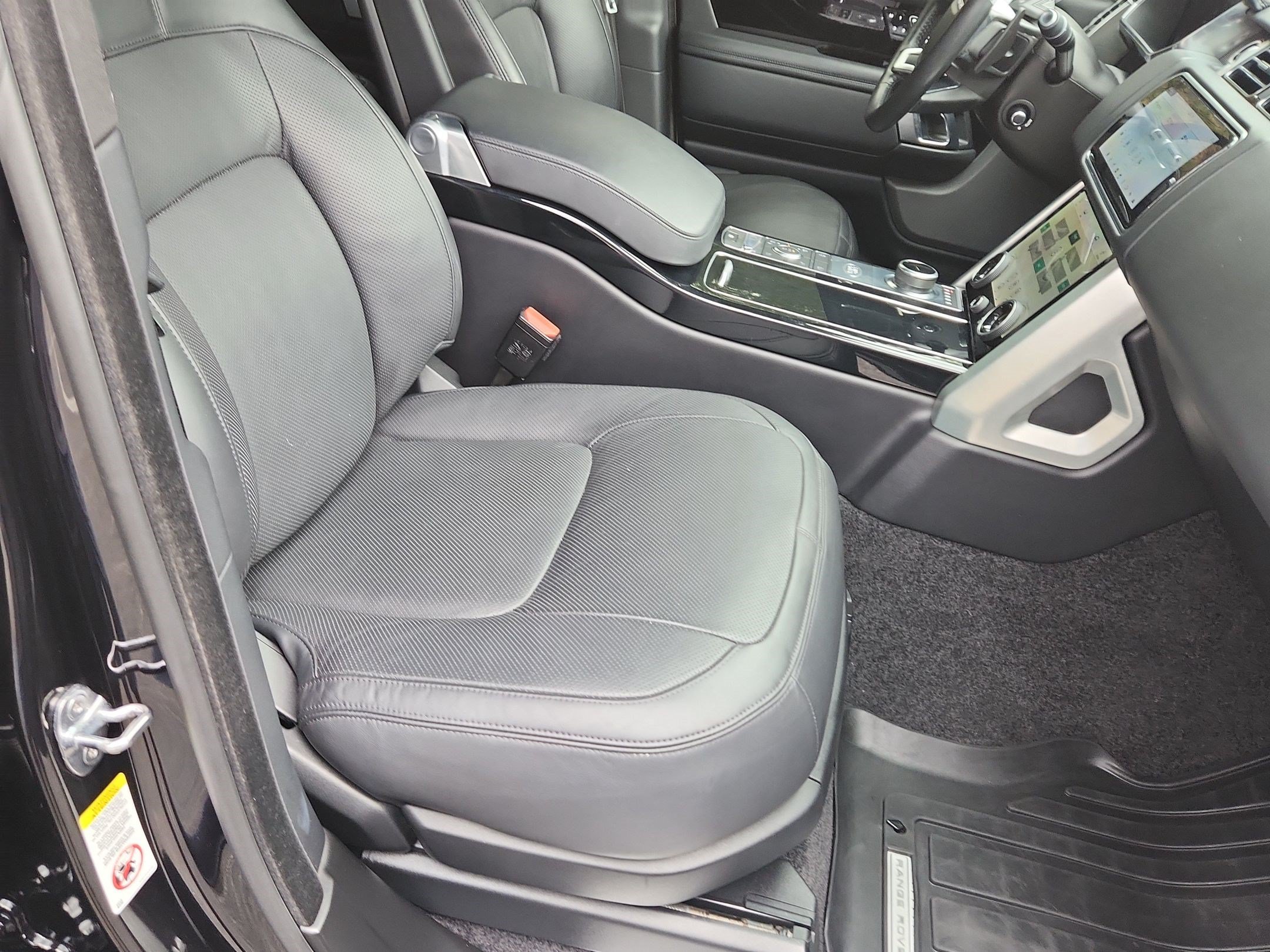 Used 2020 Land Rover Range Rover HSE AWD/4WD image 27