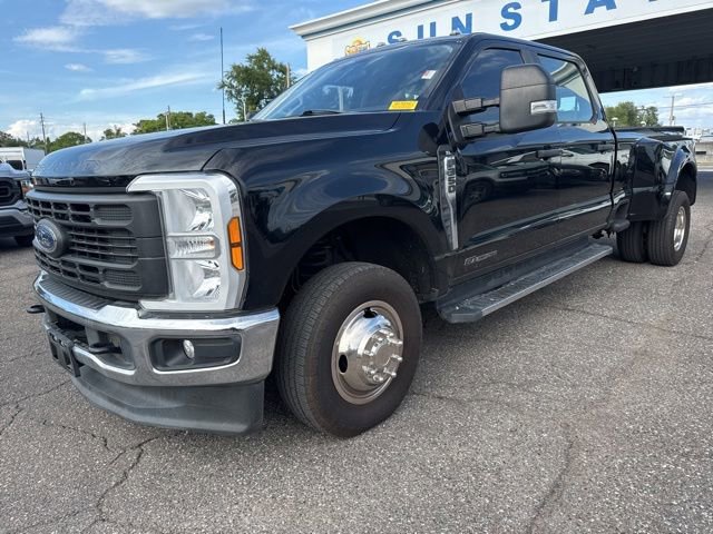 Used 2023 Ford F350 XL w/ XL Chrome Package AWD/4WD image 2