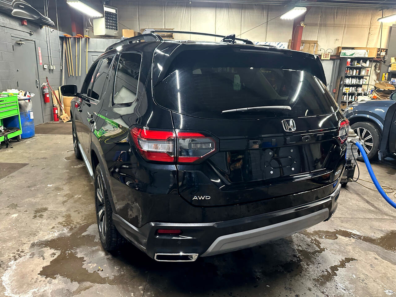 Used 2025 Honda Pilot Elite image 7