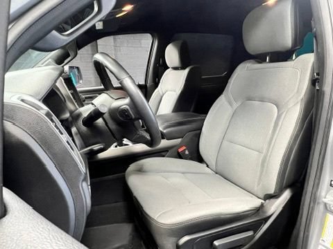 Used 2022 RAM 1500 Big Horn AWD/4WD image 7