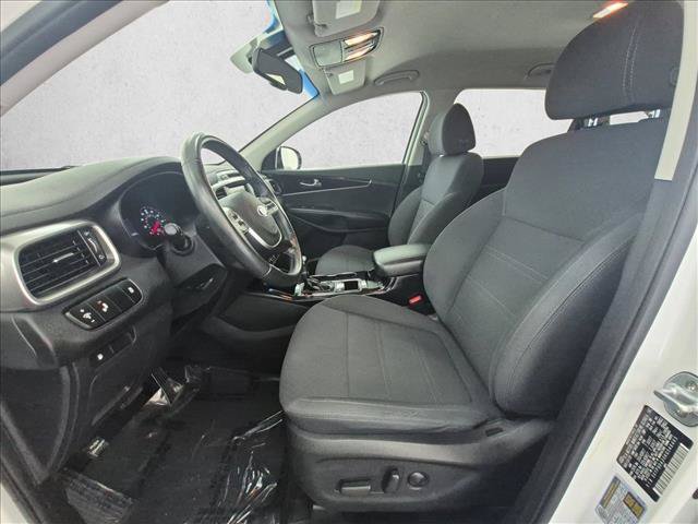 Used 2019 Kia Sorento AWD w/ LX Convenience Package image 16