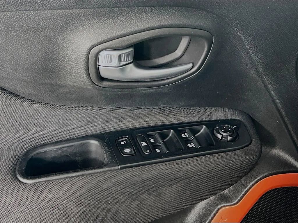 Used 2019 Jeep Renegade Sport AWD/4WD image 19