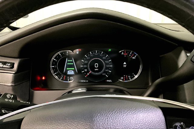 Used 2019 Cadillac Escalade ESV Luxury AWD/4WD image 13