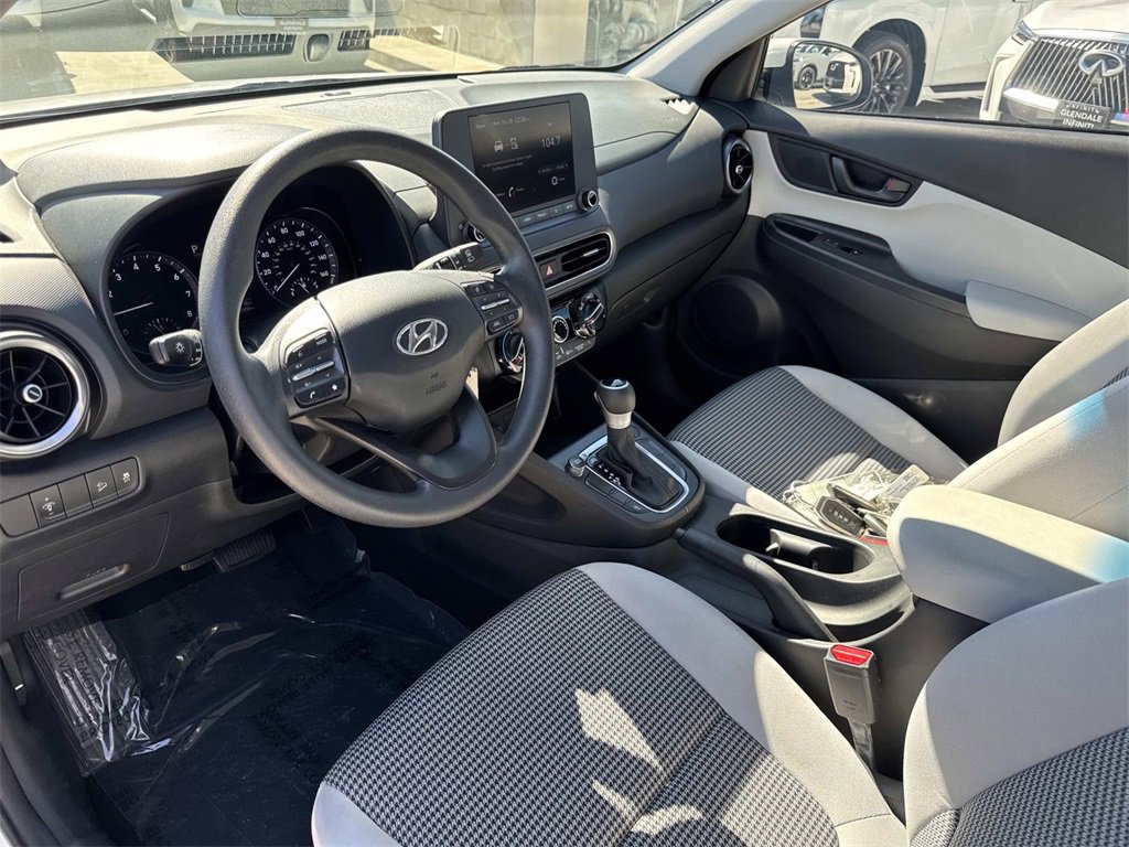 Used 2023 Hyundai Kona SE image 14