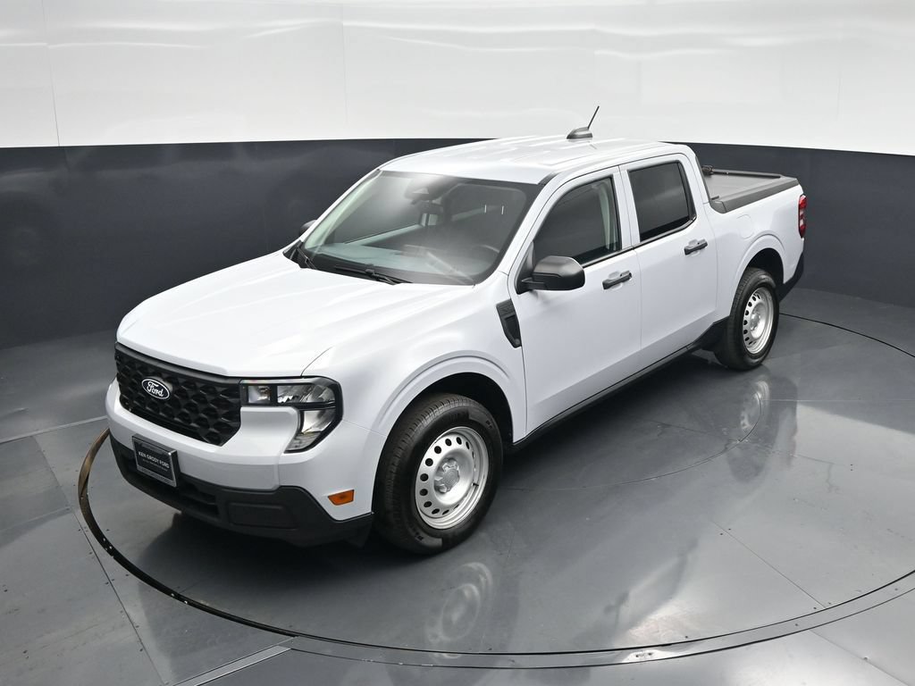 Certified 2025 Ford Maverick XL FWD image 32