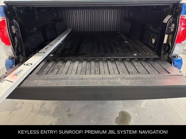 Used 2018 Toyota Tacoma Limited image 9