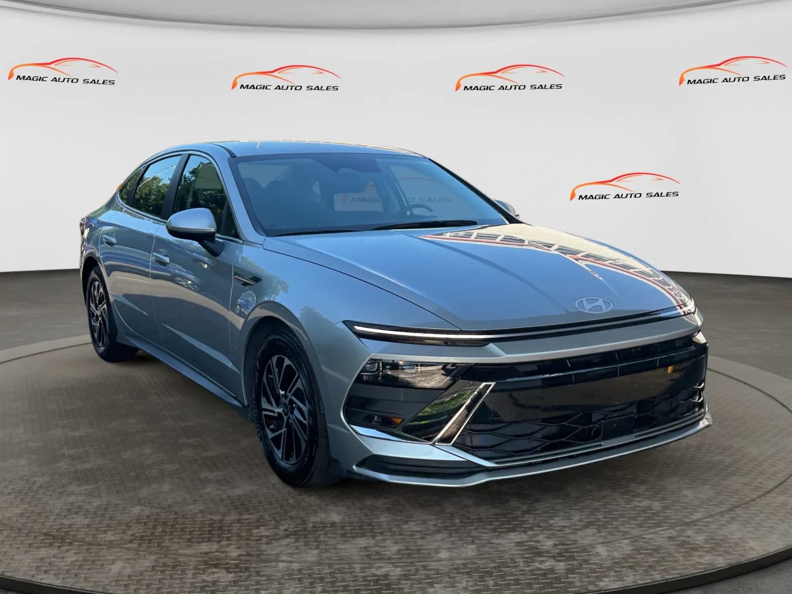 Used 2026 Hyundai Sonata Blue FWD image 5