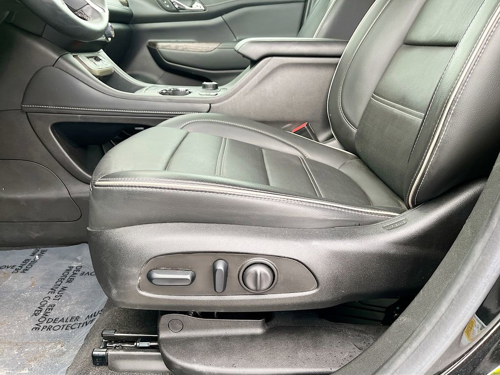 Used 2023 GMC Acadia Denali w/ Black Diamond Edition AWD/4WD image 19