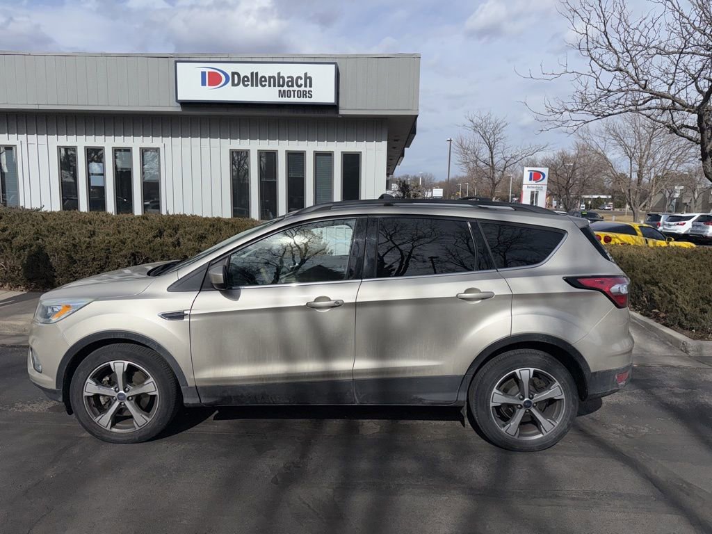 Used 2017 Ford Escape SE w/ SE Leather Comfort Package image 1