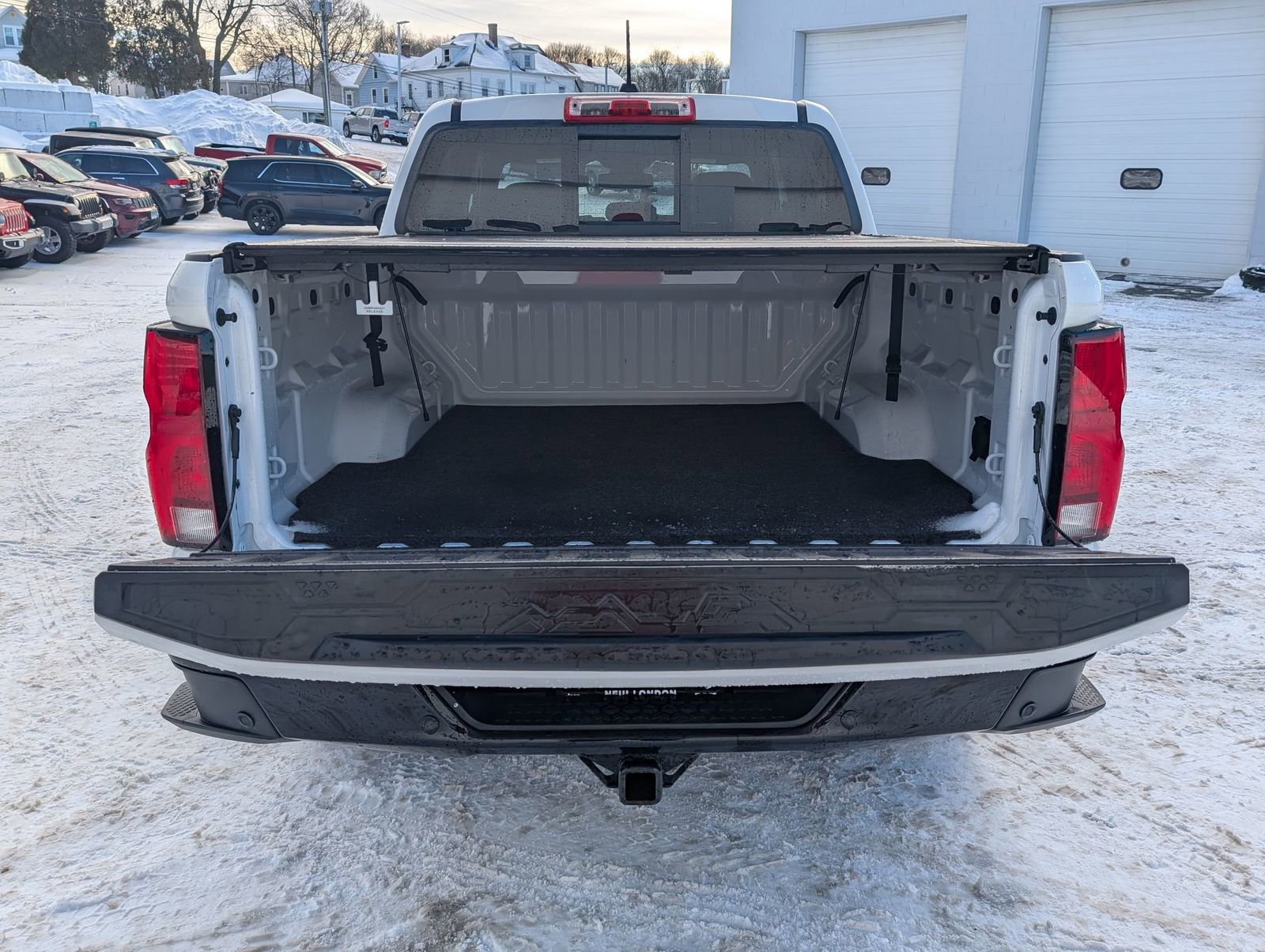 Used 2023 Chevrolet Colorado Z71 w/ Z71 Convenience Package 2 image 24