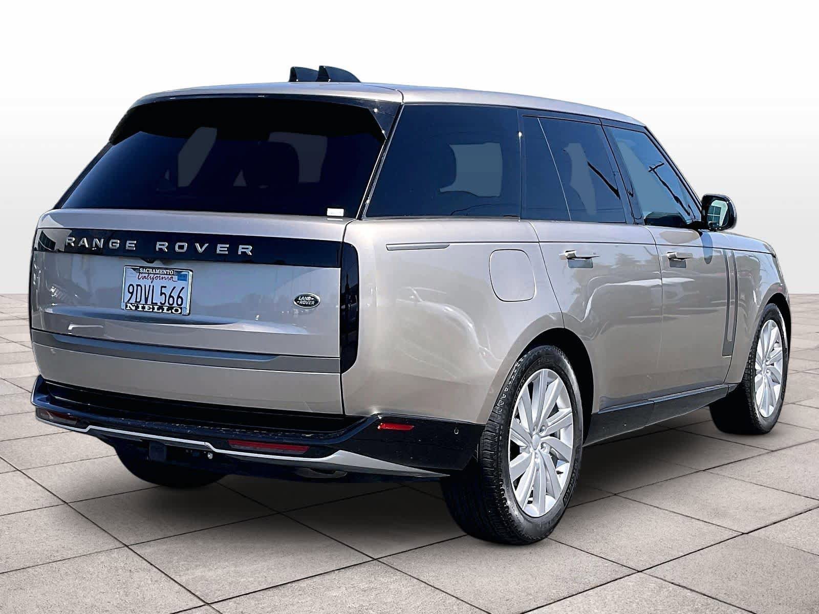 Used 2023 Land Rover Range Rover SE AWD/4WD image 15