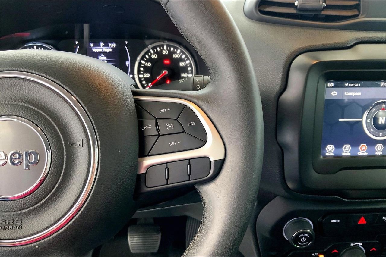 Used 2020 Jeep Renegade Latitude image 22