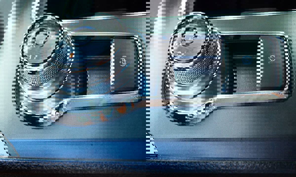 Used 2020 Ford Fusion SE image 52