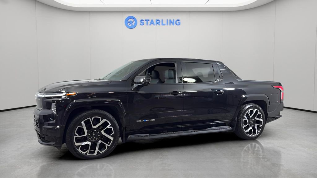 Certified 2024 Chevrolet Silverado EV RST image 3