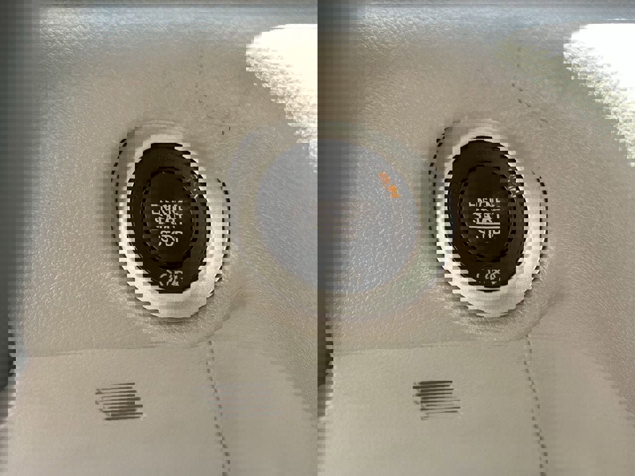 Used 2022 Chrysler Pacifica Touring-L FWD image 9