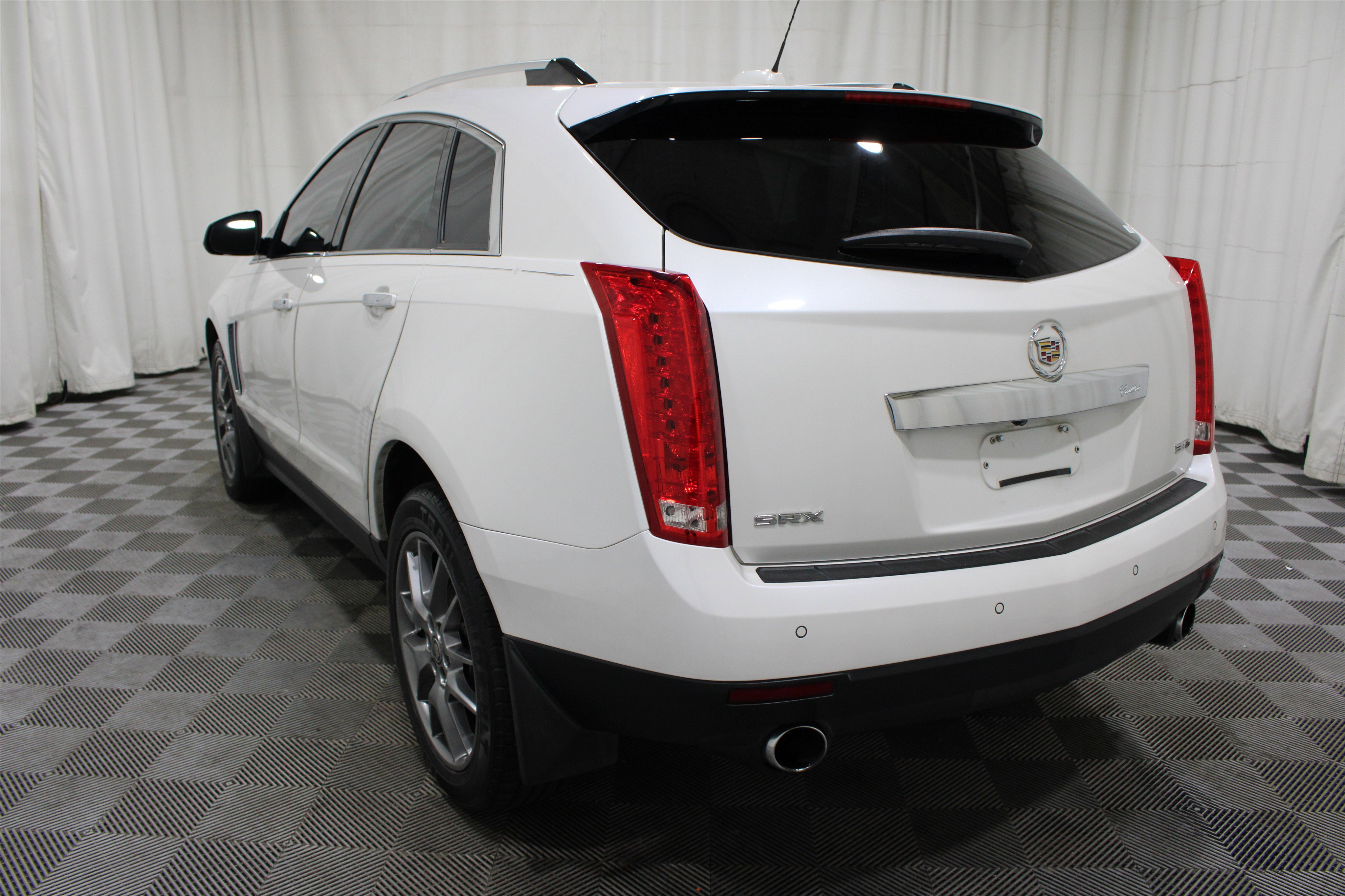 Used 2016 Cadillac SRX Premium w/ LPO, Protection Package image 32